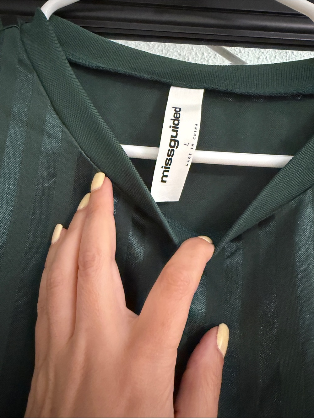 Missguided Dark Green Mexico Graphic Soccer Tee with Red Accent - Picture 7 of 11